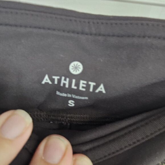 Athleta Stealth Shortie Women's Size Small Green Brown Printed No Liner - Picture 3 of 5